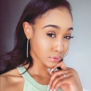 Meet your Posher, Jasmine